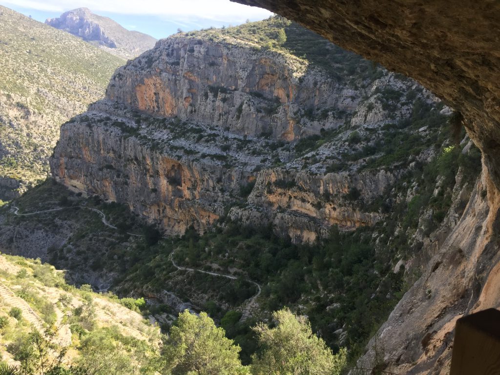 entrance to the canyon del infierno